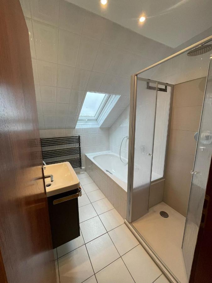 Grosszuegige Ferienwohnung Am Stadtrand Von 풀다 외부 사진